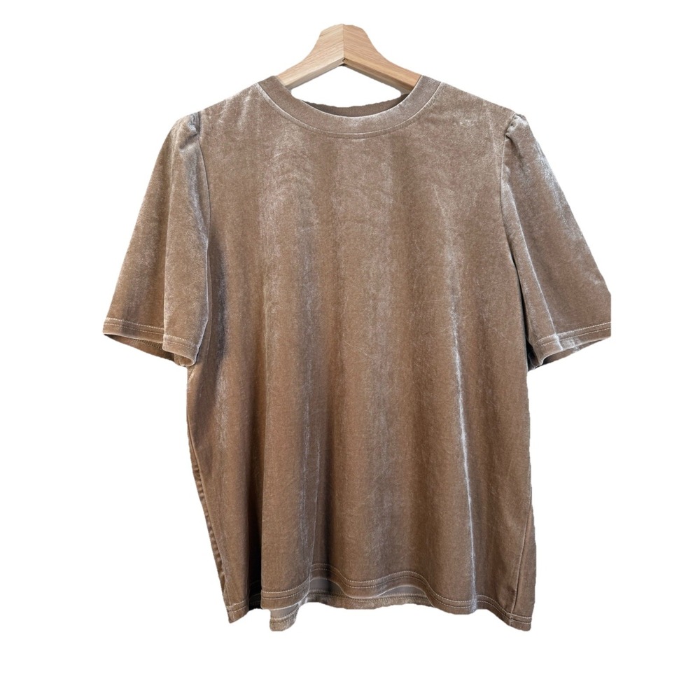 Crushed Velvet Top Medium Dazy Beige Tan Short Sleeve Shirt Blouse Quiet Luxury